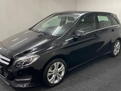 Gebraucht Mercedes B180 122 PS (89 kW) 2016 Schwarz Van / Kleinbus