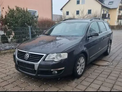 Gebraucht VW Passat Individual 140 PS (102 kW) 2008 Braun Kombi