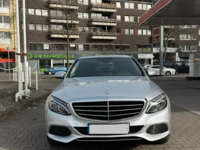 Gebraucht Mercedes C200 Sport 184 PS (135 kW) 2015 Limousine
