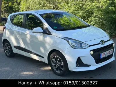 Gebraucht Hyundai i10 Style 87 PS (63 kW) 2018 Polar white / sol Kleinwagen