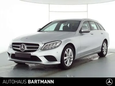 Gebraucht Mercedes C180 Avantgarde 156 PS (114 kW) 2019 Iridiumsilber Kombi