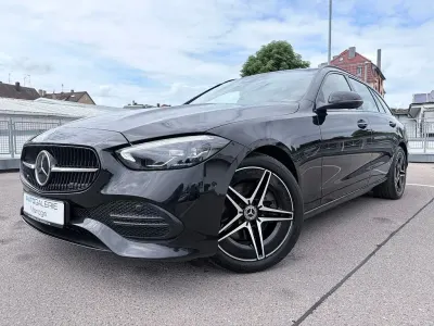 Gebraucht Mercedes C200 AMG 163 PS (119 kW) 2023 Schwarz Limousine