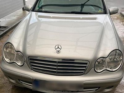 Mercedes C200