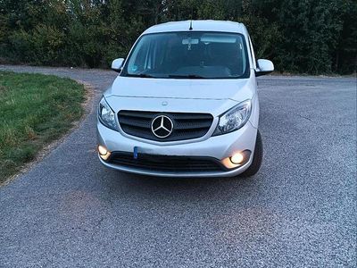 Mercedes Citan 109