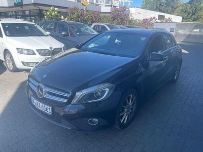 Second-hand Mercedes A180 109 CP (80 kW) 2014 Negru Berlinǎ