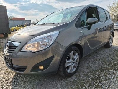 Gebraucht Opel Meriva Design Edition 120 PS (88 kW) 2011 Grau Van / Kleinbus