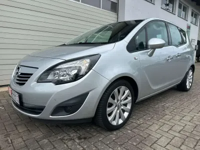 Używany Opel Meriva Innovation 140 KM (102 kW) 2012 Srebrny Minivan