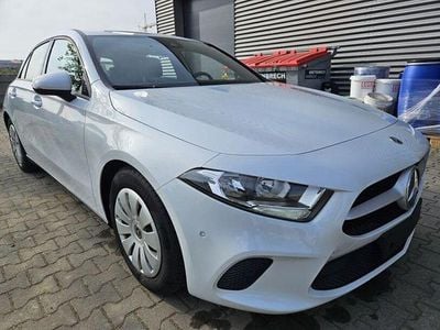 Gebraucht Mercedes A160 Edition 109 PS (80 kW) 2021 Weiß Limousine