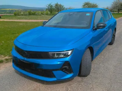 Gebraucht Opel Astra GS Line 131 PS (96 kW) 2024 Blau Kleinwagen