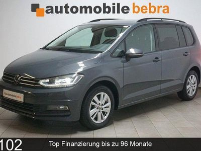Gebraucht VW Touran Comfortline 150 PS (110 kW) 2024 Grau Van / Kleinbus