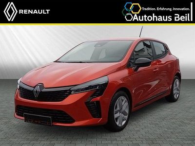 Velenciaorange Gebraucht 2024 Renault Clio V Evolution Limousine | 16.990 € (Fairer Preis)