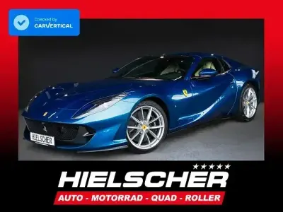 Gebraucht Ferrari 812 795 PS (584 kW) 2023 Blau Cabrio