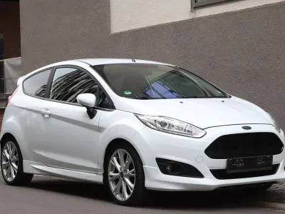 Gebraucht Ford Fiesta Sport 125 PS (91 kW) 2014 Weiß Kleinwagen