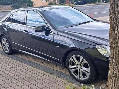 Schwarz Gebraucht 2010 Mercedes 300 Limousine | 10.000 €
