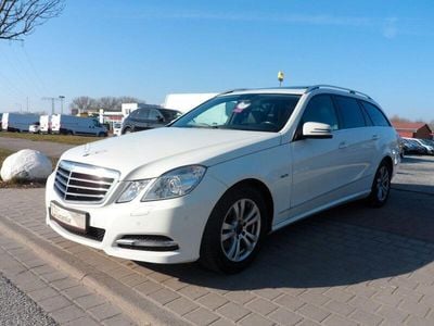 Gebraucht Mercedes E200 184 PS (135 kW) 2011 Weiß Kombi