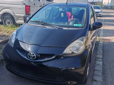 Gebraucht Toyota Aygo 68 PS (50 kW) 2006 Schwarz Kleinwagen