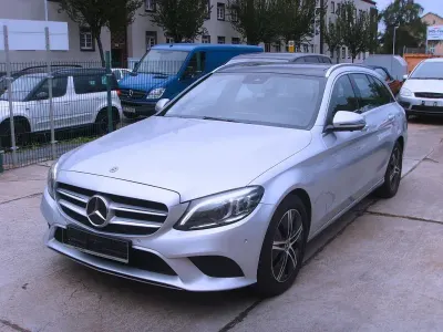 Gebraucht Mercedes C220 194 PS (142 kW) 2019 Silber Limousine