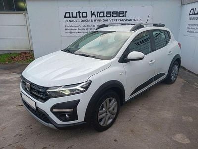 Gebraucht Dacia Sandero Comfort 101 PS (74 kW) 2021 Weiß SUV