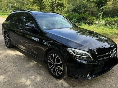 Gebraucht Mercedes C220 Night 194 PS (142 kW) 2018 Schwarz Kombi