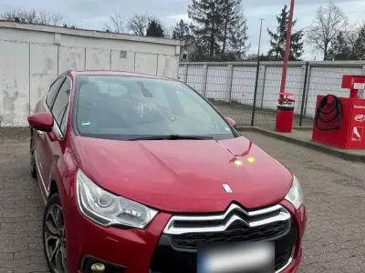 Gebraucht Citroën DS4 Start 110 PS (80 kW) 2011 Rot Kleinwagen