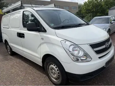 Gebraucht Hyundai H-1 170 PS (125 kW) 2010 Ceramic white Van / Kleinbus