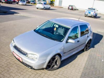 Second-hand VW Golf III 101 CP (74 kW) 1999 Argintiu Berlinǎ