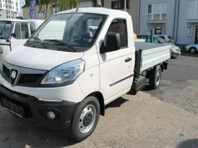 Neu Piaggio Porter 106 PS (77 kW) 2026 Plaster weiss SUV