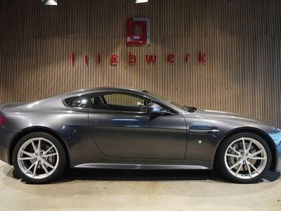 Meteorite silver Gebraucht 2016 Aston Martin V8 Vantage Coupé | 74.941 €