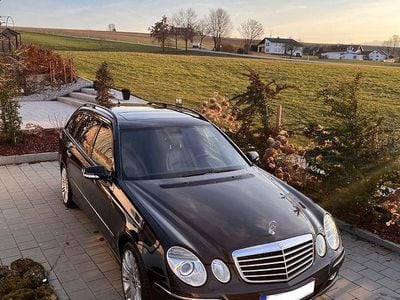 Gebraucht Mercedes E280 231 PS (169 kW) 2007 Schwarz Kombi