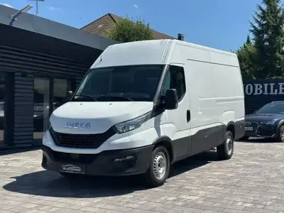 Gebraucht Iveco Daily 155 PS (114 kW) 2020 Weiß Limousine