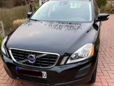 Gebraucht Volvo XC60 Momentum 163 PS (119 kW) 2011 Schwarz SUV