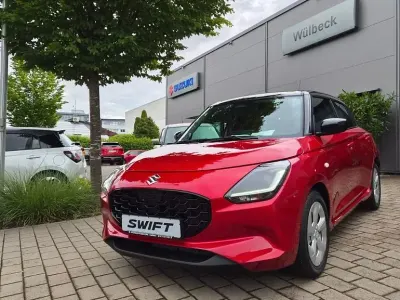 Neu Suzuki Swift Comfort 82 PS (60 kW) 2026 Rot Kleinwagen