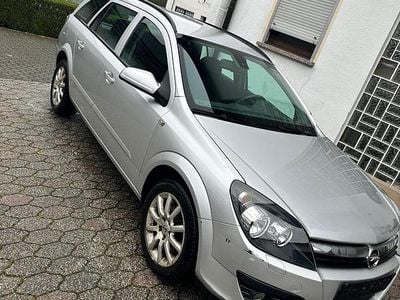 Gebraucht Opel Astra 105 PS (77 kW) 2006 Silber Kombi