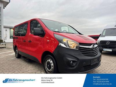 Usata Opel Vivaro 90 CV (66 kW) 2015 Rosso Monovolume