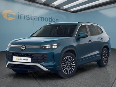 Second-hand VW Tayron 193 CP (141 kW) 2025 Albastru SUV