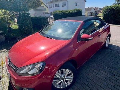 Gebraucht VW Golf Cabriolet Life 105 PS (77 kW) 2013 Rot Cabrio