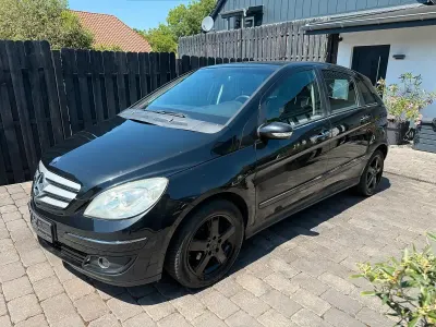 Gebraucht Mercedes B170 116 PS (85 kW) 2007 Schwarz Van / Kleinbus