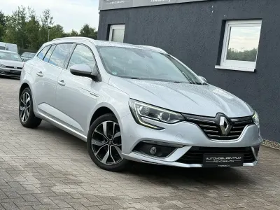 Gebraucht Renault Mégane GrandTour Bose Edition 132 PS (97 kW) 2018 Silber Kombi