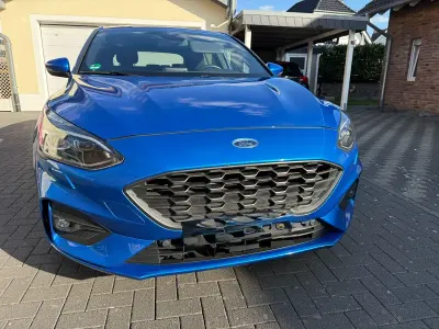 Usata Ford Focus ST-Line 120 CV (88 kW) 2019 Blu Berlina