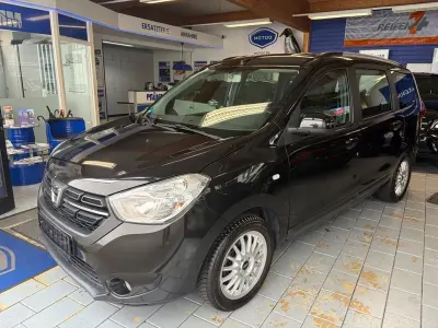 Gebraucht Dacia Lodgy Lauréate 116 PS (85 kW) 2017 Schwarz Van / Kleinbus