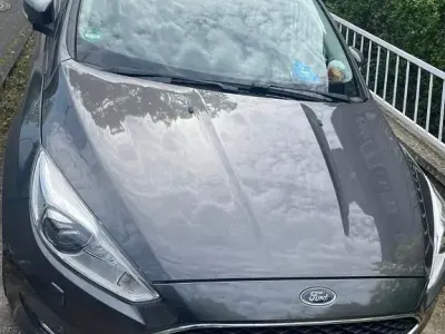 Gebraucht Ford Focus Trend 120 PS (88 kW) 2016 Grau Limousine