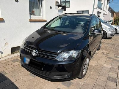 Second-hand VW Golf VI 105 CP (77 kW) 2010 Negru Hatchback
