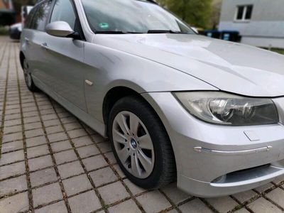 gebraucht BMW 318 i e91. Tüv 01. 2026