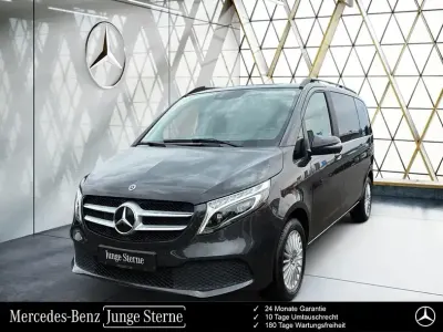 Gebraucht Mercedes V220 Edition 163 PS (119 kW) 2022 Grau Van / Kleinbus