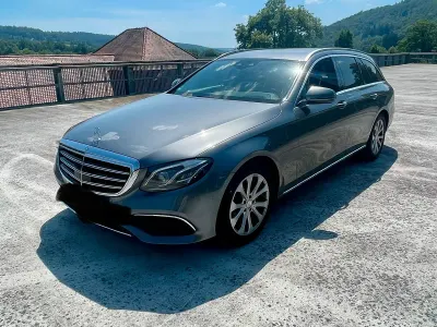 Gebraucht Mercedes E220 Exclusive 194 PS (142 kW) 2016 Grau Kombi