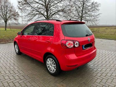 Rot Gebraucht 2013 VW Golf Plus Cross Life Van / Kleinbus | 5.700 € (Fairer Preis)