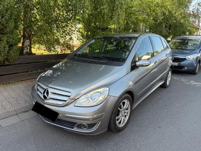 Mercedes B180