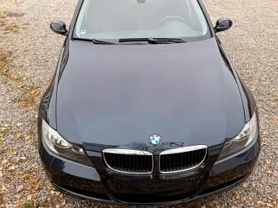 Gebraucht BMW 318 129 PS (94 kW) 2006 Blau Limousine