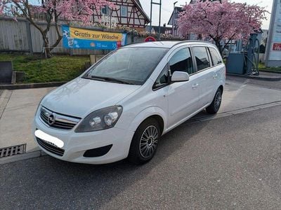 Gebraucht Opel Zafira Family 140 PS (102 kW) 2014 Weiß Van / Kleinbus