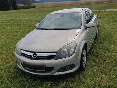 Opel Astra GTC